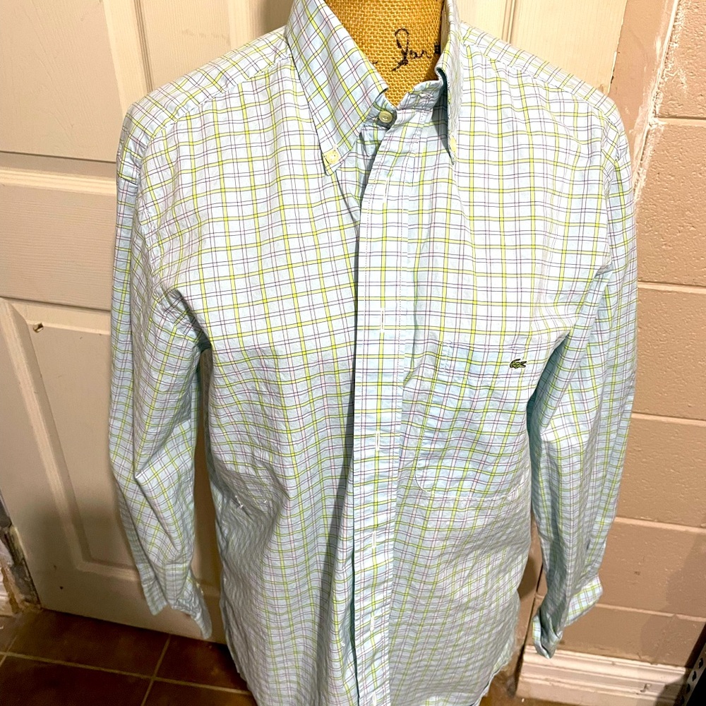 Lacoste Brand Men’s long sleeve shirt, size 42.